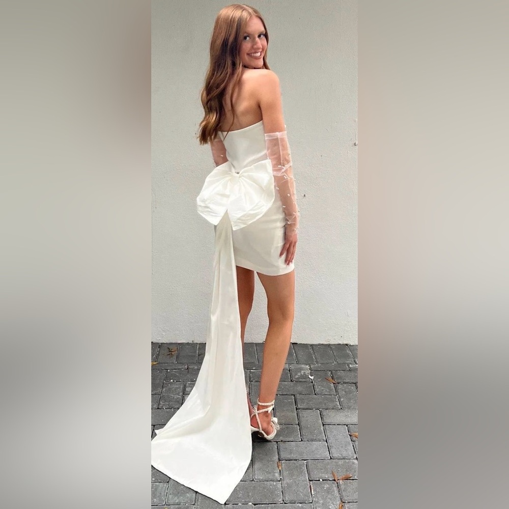 Lovely Day White Mini dress with Bow